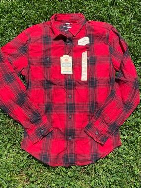 Urban Pipeline Red and Black Plaid Button-Down Shirt